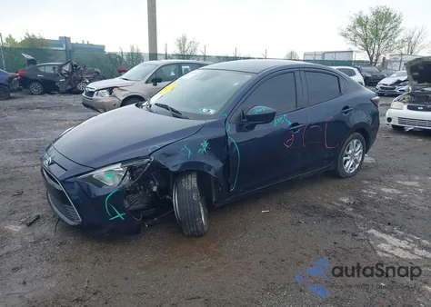 2018 Toyota Yaris Ia z USA, uszkodzony, nr VIN 3MYDLBYV9JY332709